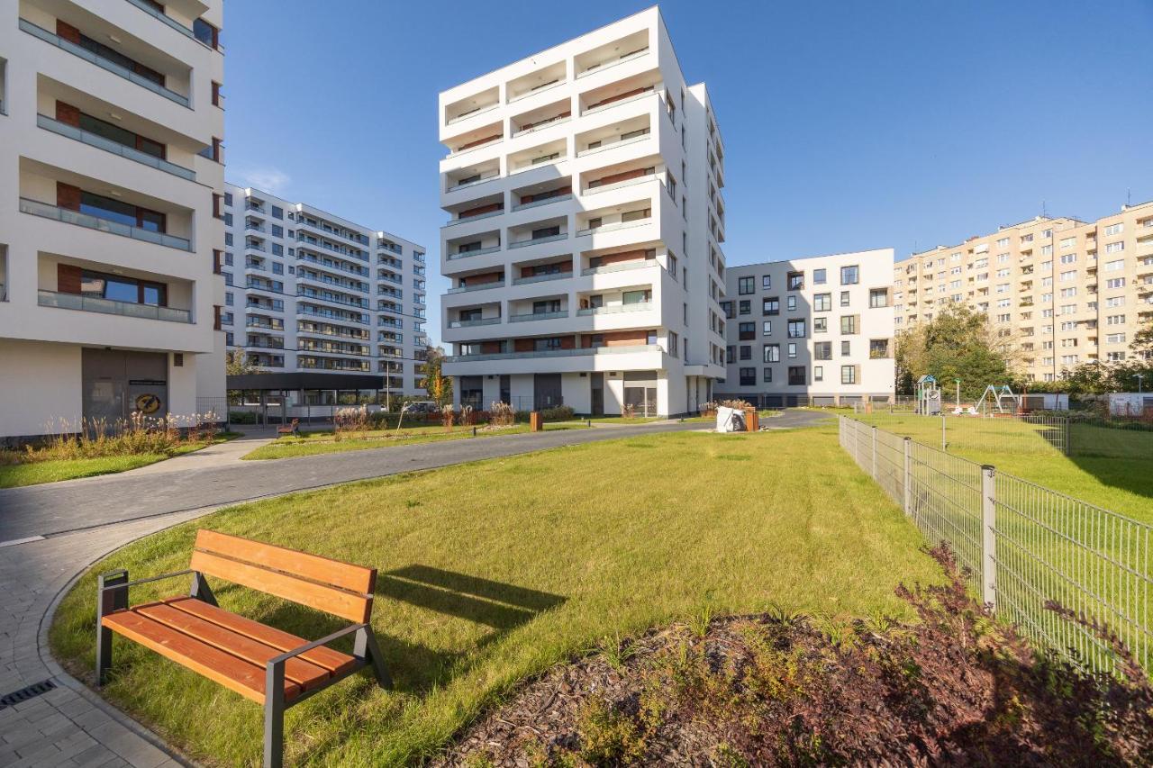 Metro Targowek Homely Apartment Varsó Kültér fotó